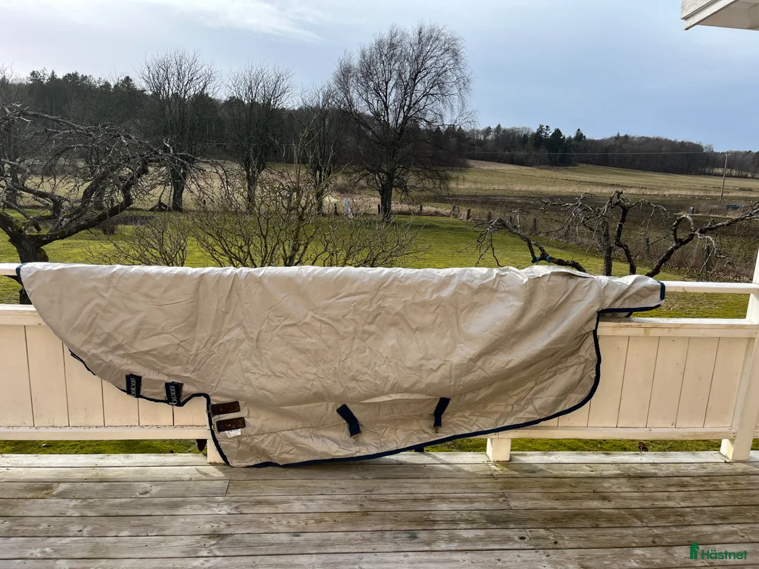 Täcken hästutrustning till salu: Bucas Power All-in-one - Annons 1