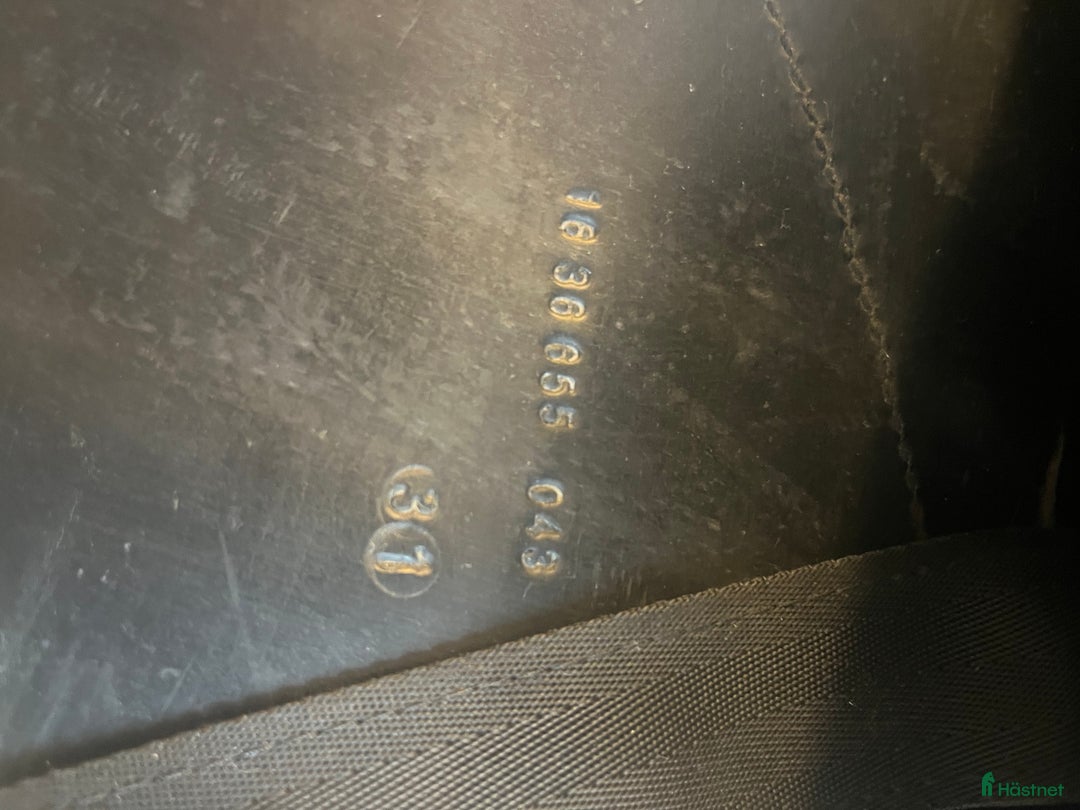 Sadlar hästutrustning till salu: Prestige hippos dressage  i Skövde - Annons 4