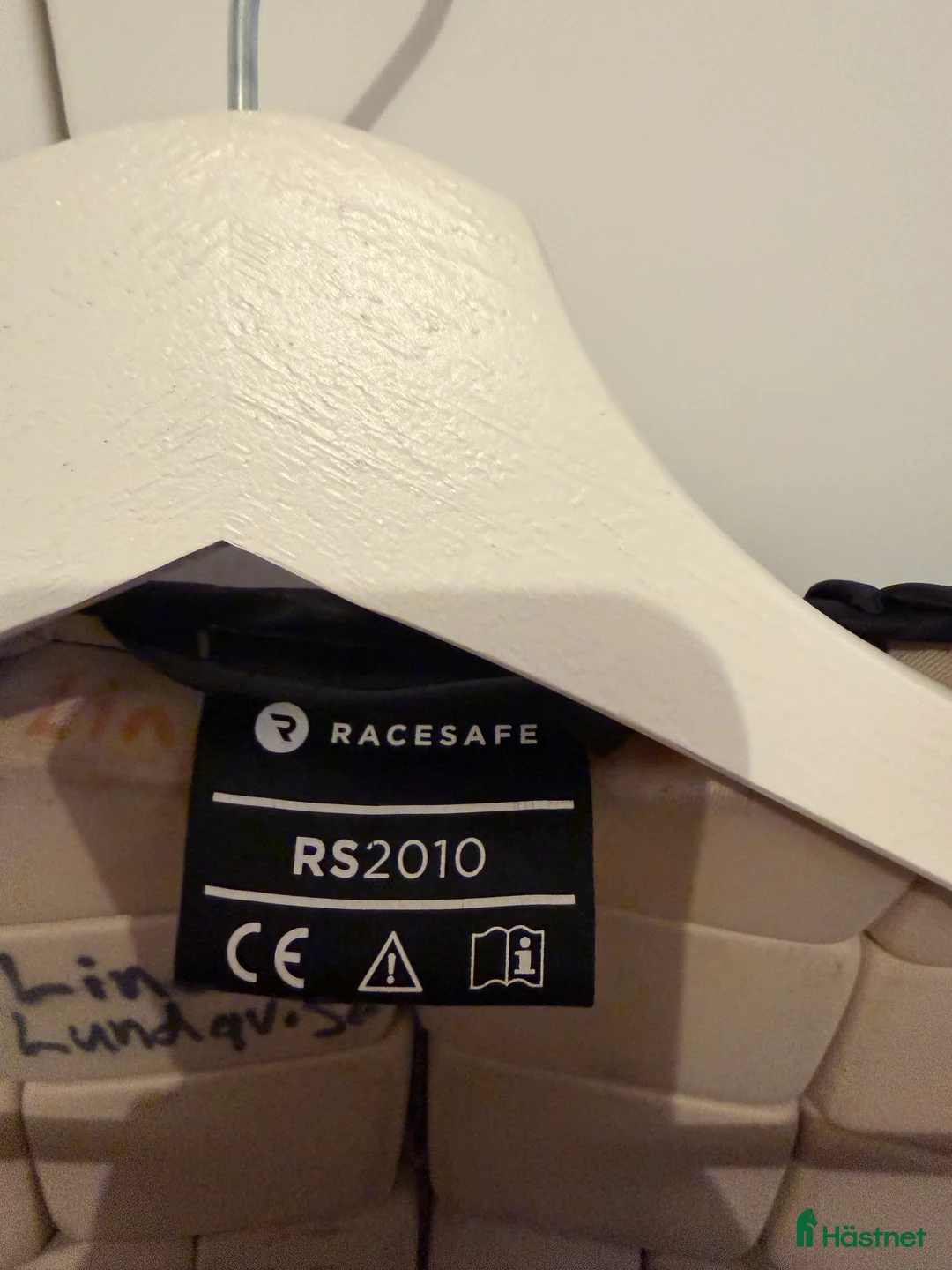 Säkerhetsvästar ryttarutrustning till salu: Racesafe ridväst  - Annons 7