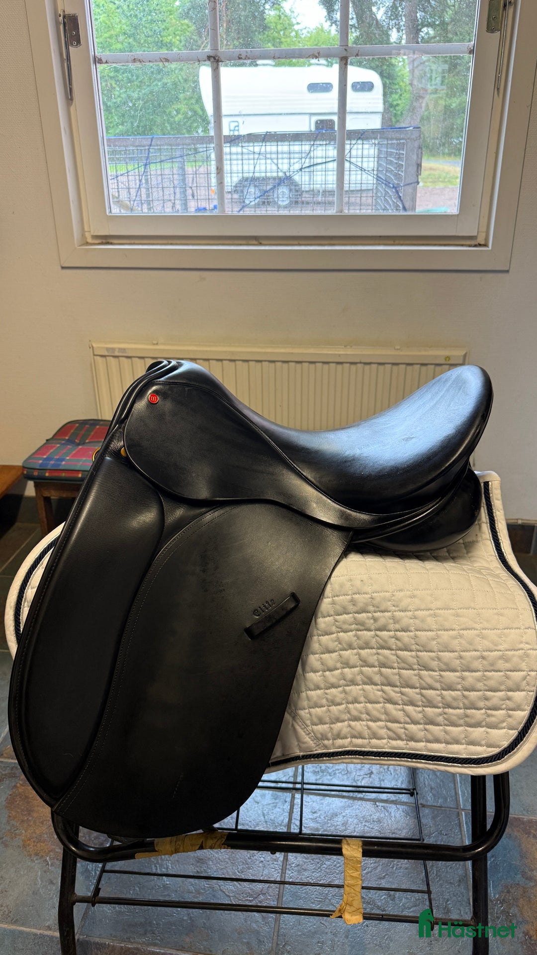 Sadlar hästutrustning till salu: Wellington Elite 17½” – toppskick i Lidköping - Annons 1
