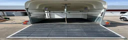Hästtransporter  fordon & transport till salu: Stor rymlig hästtransport  - Annons 3