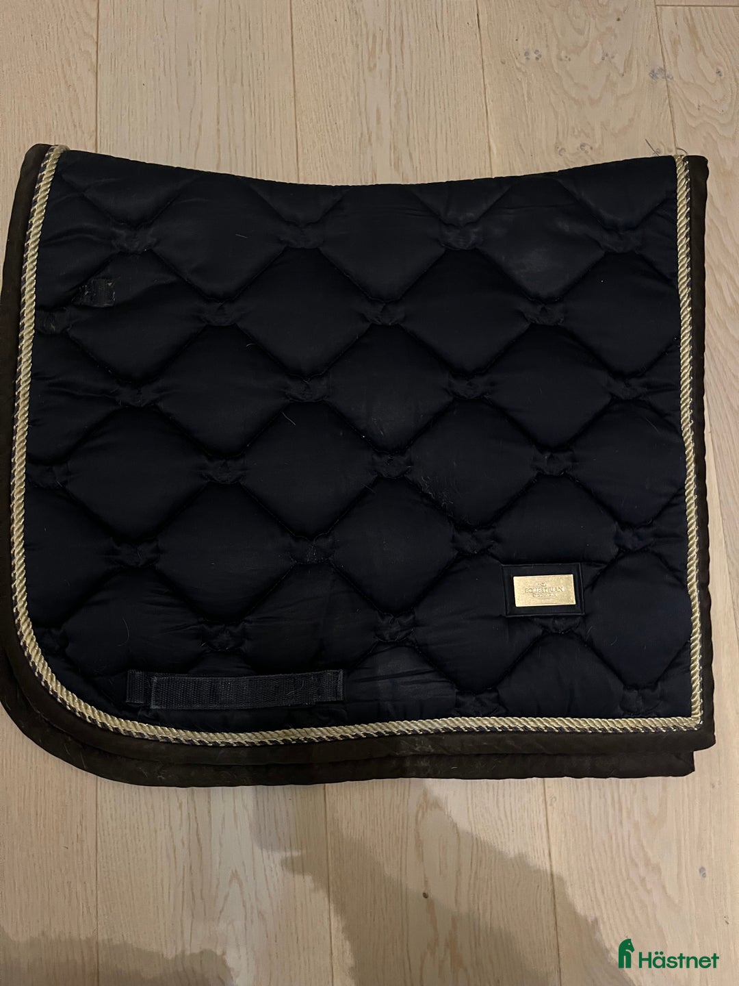 Schabrak & Vojlockar hästutrustning till salu: Equestrian Stockholm schabrak i Sollentuna - Annons 1