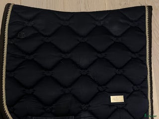 Schabrak & Vojlockar hästutrustning till salu: Equestrian Stockholm schabrak i Sollentuna - Annons 16