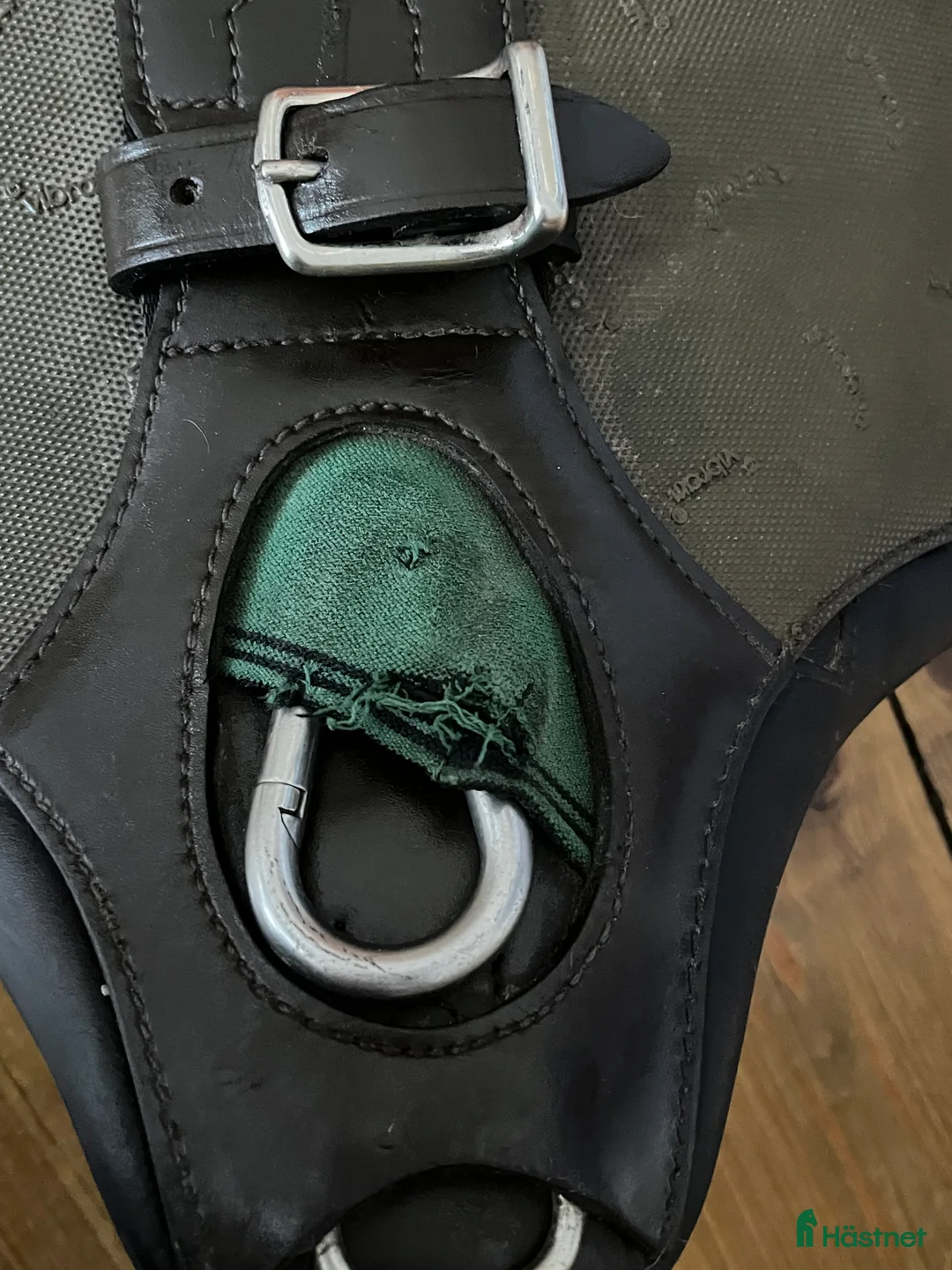 Sadeltillbehör hästutrustning till salu: Amerigo Protector Stud Girth GH26 - Annons 5