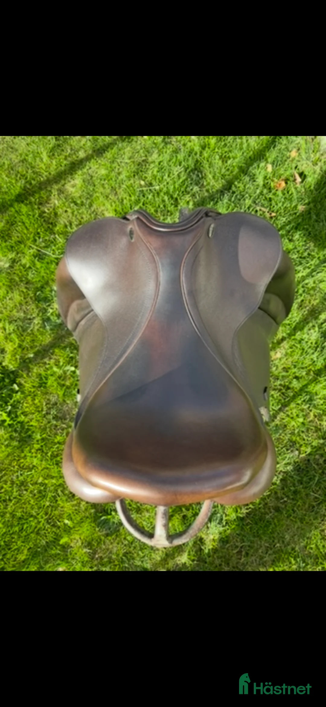 Sadlar hästutrustning till salu: Santa Cruz Malmö dressyrsadel i Blentarp - Annons 2