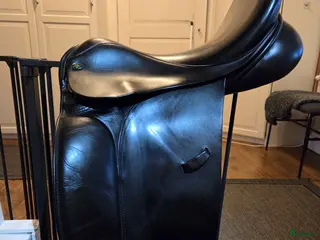 Sadlar hästutrustning till salu: Engelsk kvalitets sadel Spalding Finesse i Mönsterås - Annons 2