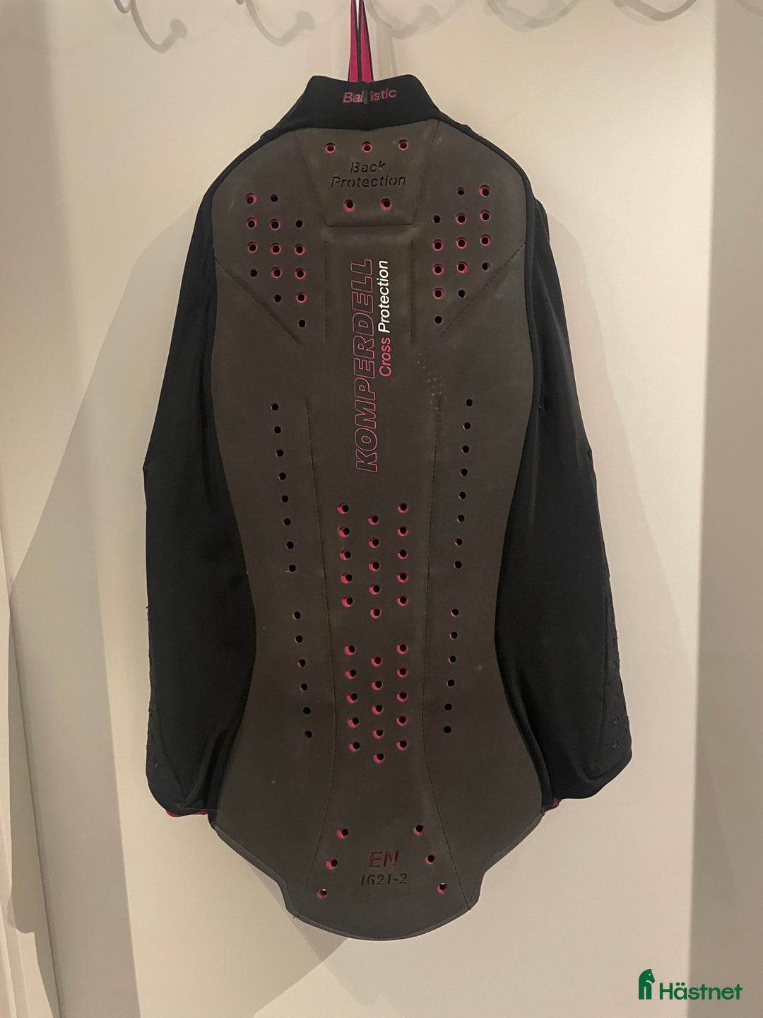 Säkerhetsvästar ryttarutrustning till salu: Ryggskydd Komperdell i Luleå - Annons 3