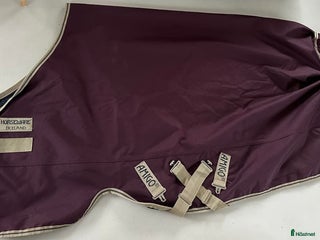 Täcken hästutrustning till salu: Regntäcke amigo hero i Eskilstuna - Annons 1