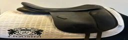 Sadlar hästutrustning till salu: Dressyrsadel Edinburgh 16,5" - Annons 1