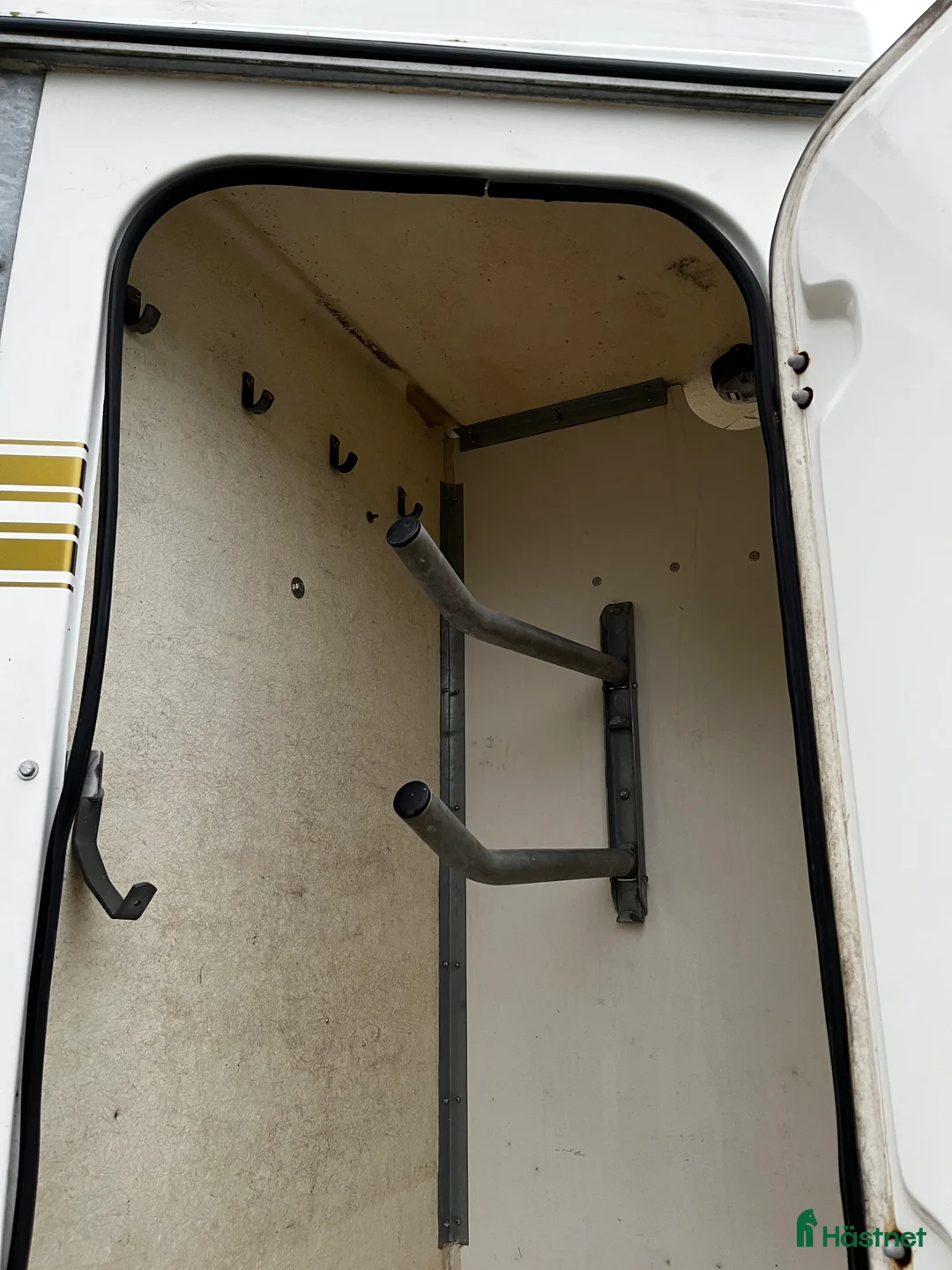 Hästtransporter  fordon & transport till salu: Behändigt släp årsmodell 2002 i Enskede - Annons 4