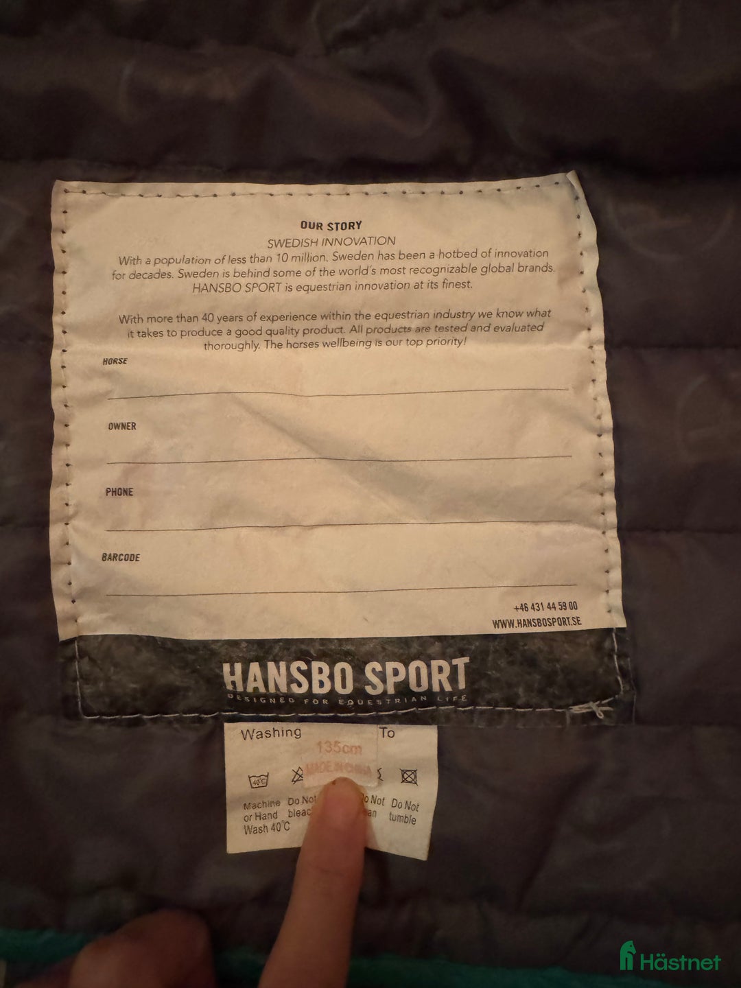 Täcken hästutrustning till salu: Stalltäcke Hansbo Soort 160g, stlk 135 i Älvsjö - Annons 2