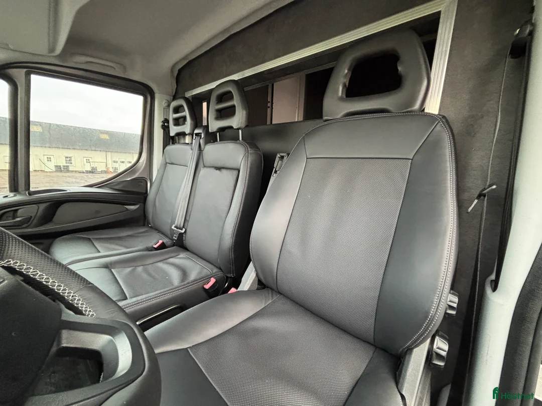 Hästlastbilar  fordon & transport till salu: IVECO C-kortsbil i Laholm - Annons 23