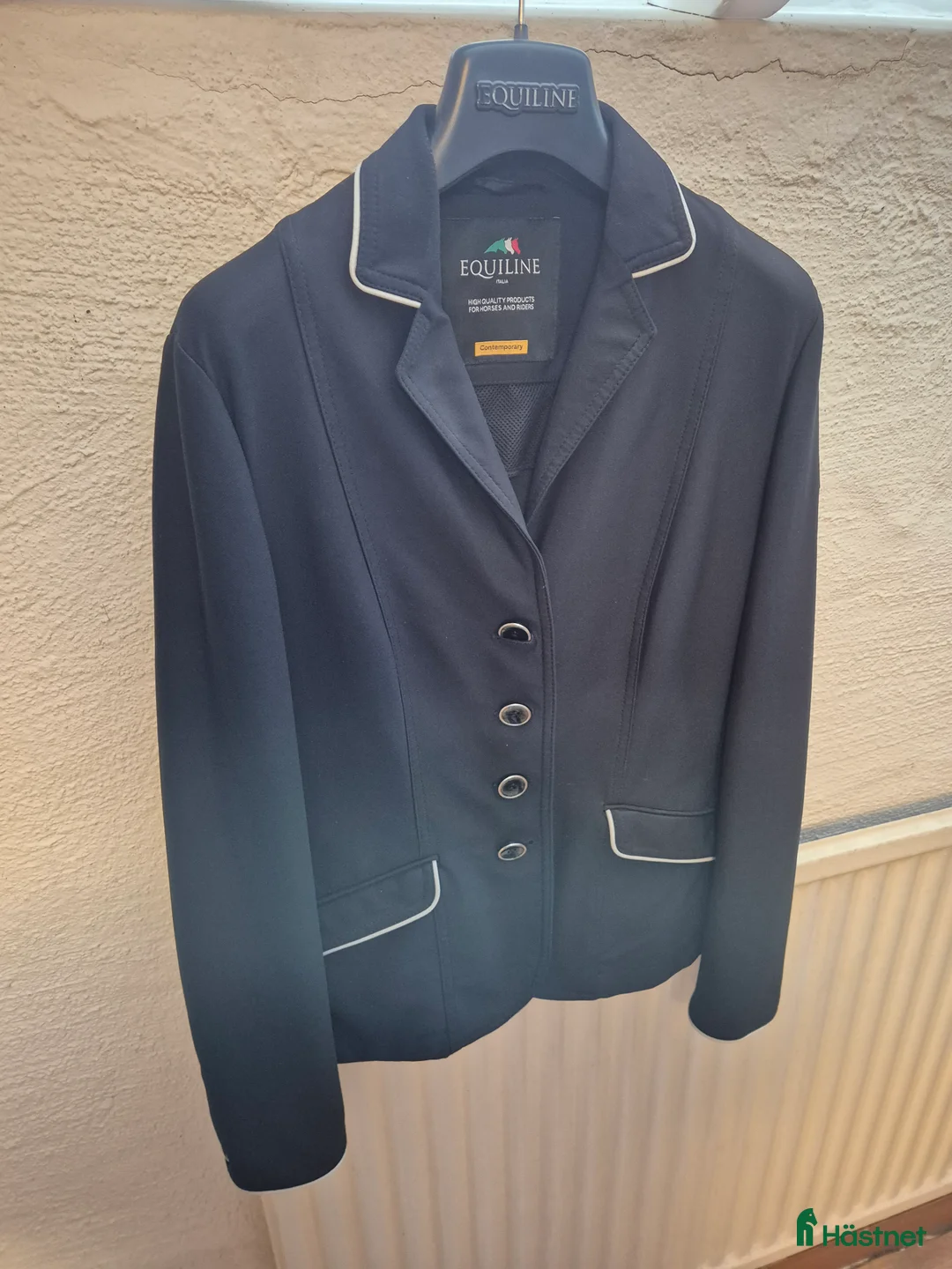 Jackor & Kavajer ryttarutrustning till salu: CT & Equiline kavaj! Fint skick.  i Kristianstad - Annons 3