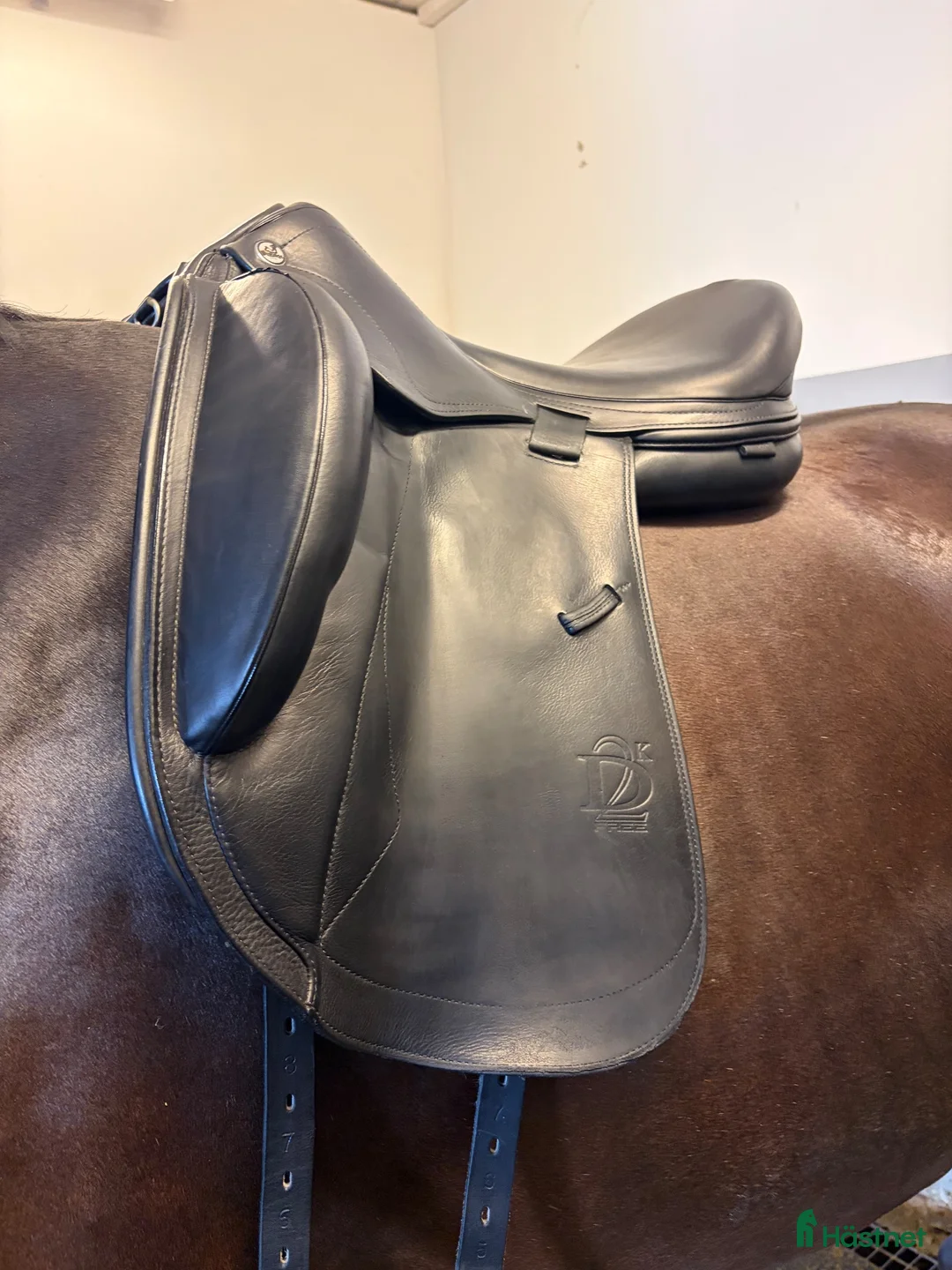 Sadlar hästutrustning till salu: Prestige X-D2 K Free dressyrsadel 18” i Göteborg - Annons 12
