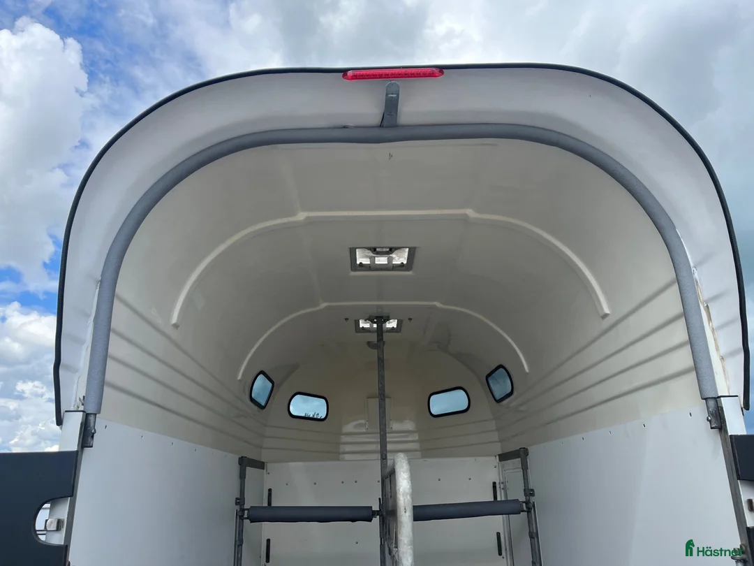 Hästtransporter  fordon & transport till salu: Renoverad Boj Bravo 220SEH - Annons 2