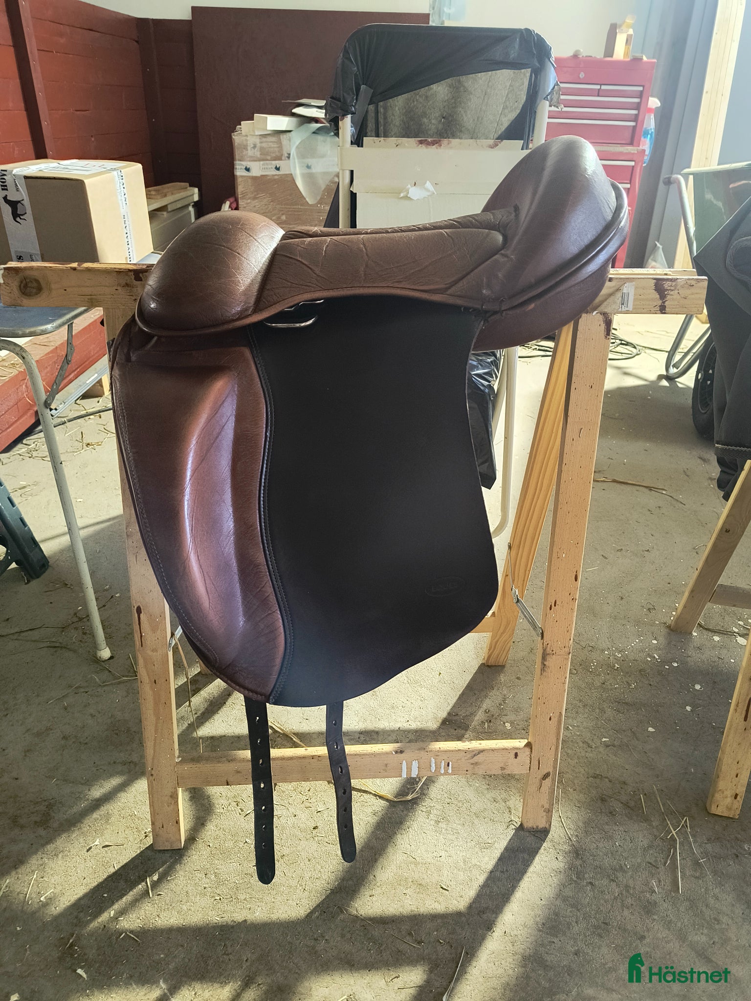 Sadlar hästutrustning Bomlös Eques sadel  - Annons 1