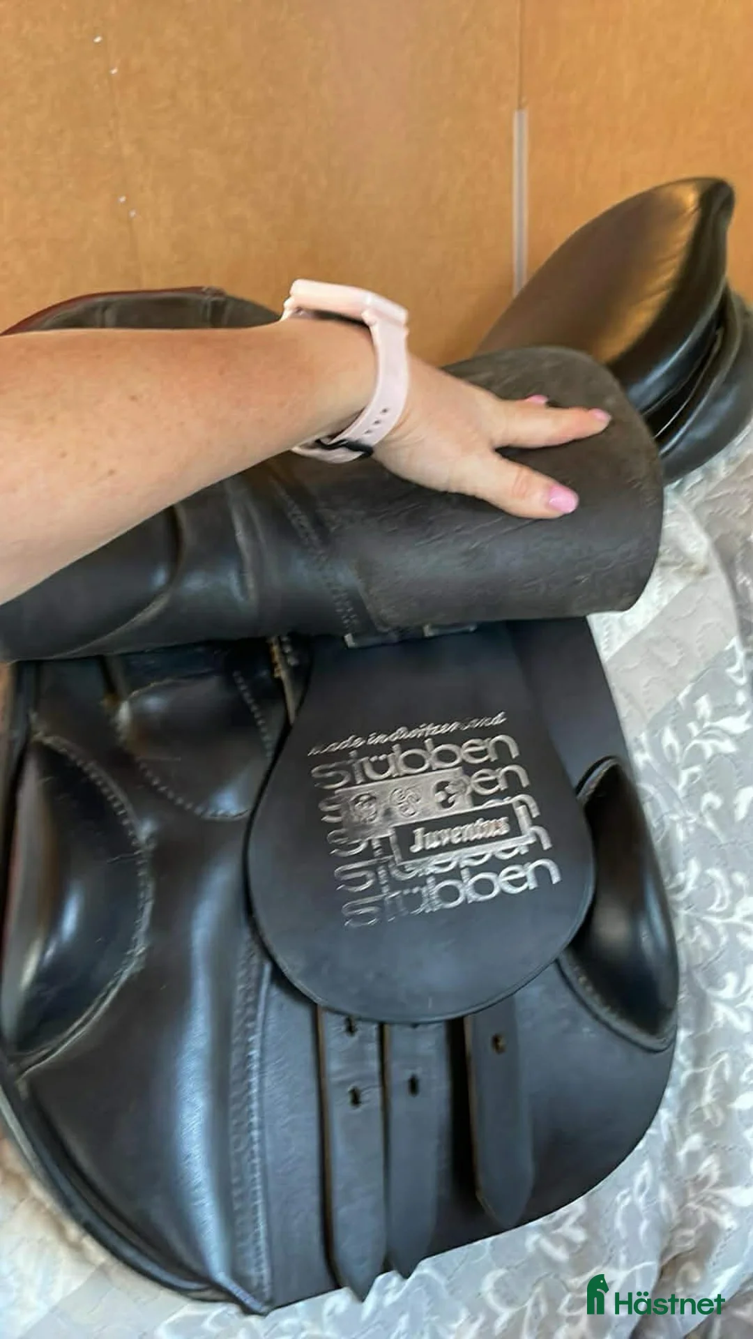 Sadlar hästutrustning till salu: Stübben Juventus hoppsadel 17/32 i Herrljunga - Annons 2