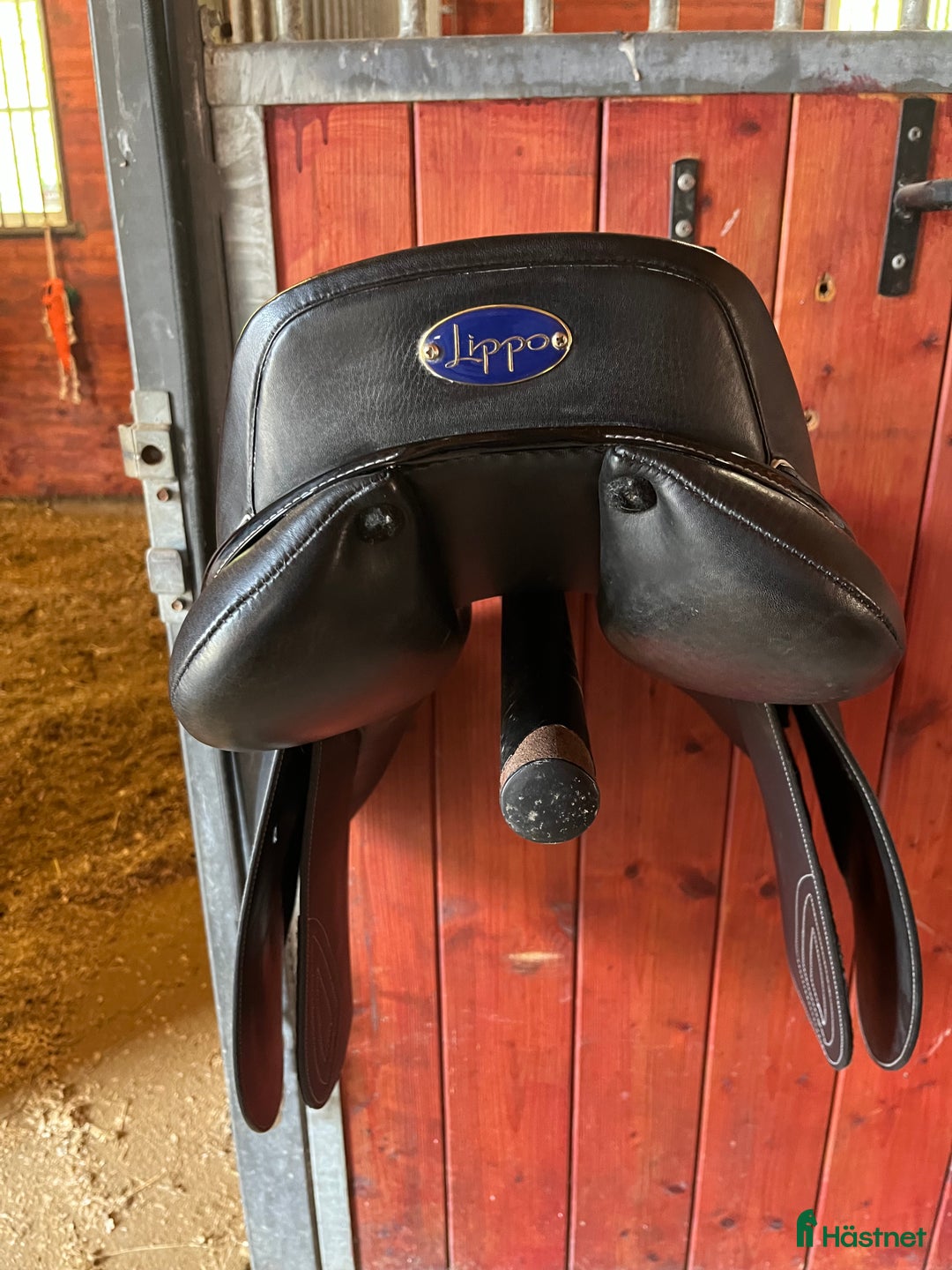 Sadlar hästutrustning till salu: Svart lippo allround sadel i Sorunda - Annons 6