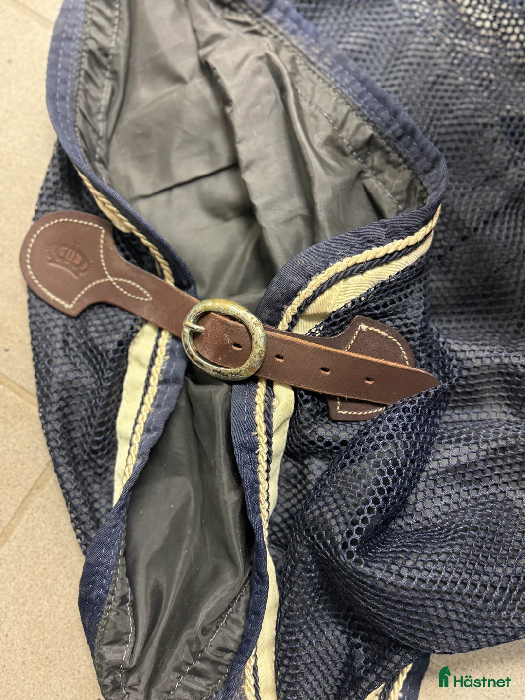 Täcken hästutrustning till salu: Nättäcke i Vänersborg - Annons 3