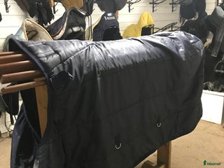 Täcken hästutrustning till salu: Trinity liner 100g i Björklinge - Annons 2