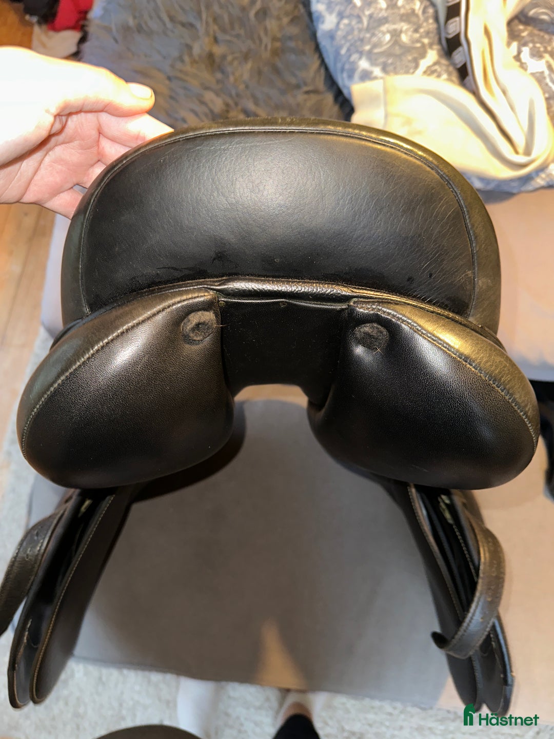 Sadlar hästutrustning till salu: IKONIC LIGHT I VÄLDIGT FINT SKICK! i Skillingaryd - Annons 4