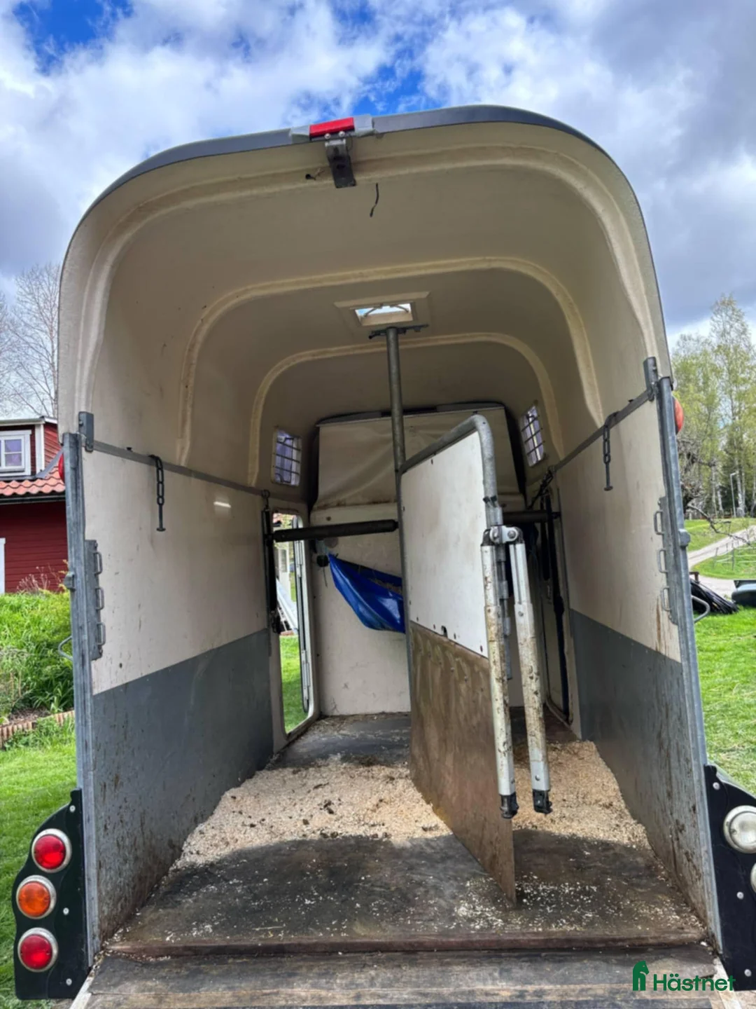 Hästtransporter  fordon & transport till salu: Thule Hästtransport  i Katrineholm - Annons 6