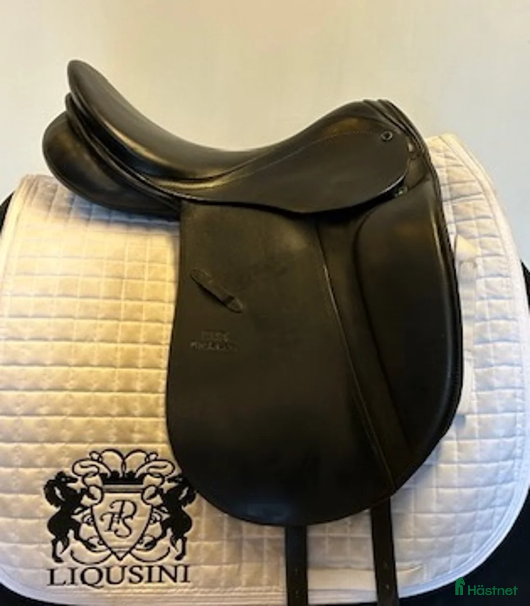 Sadlar hästutrustning till salu: Dressyrsadel Stubben Tristan - Annons 1