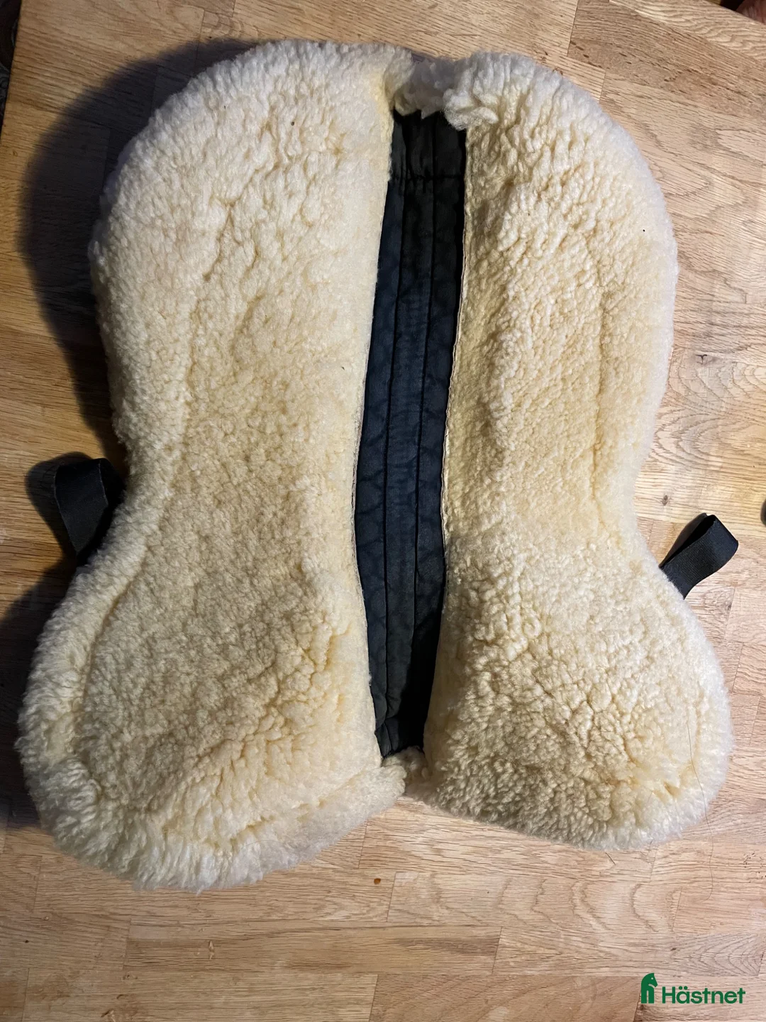 Sadeltillbehör hästutrustning till salu: Fårskinnspadd Mattes - Annons 3