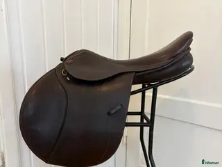 Sadlar hästutrustning Lippo Fazzino 17,5” i Ludvika - Annons 4