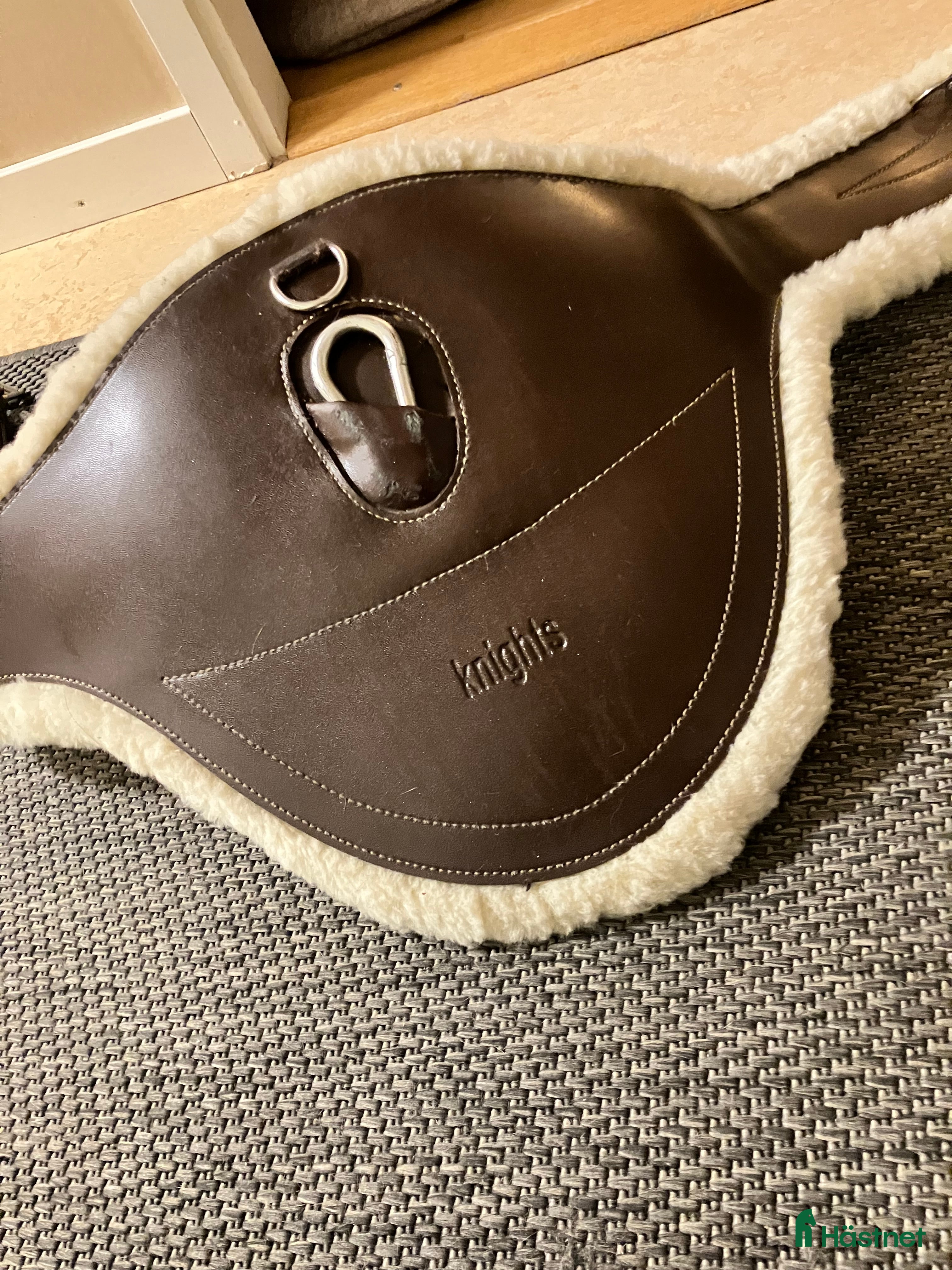 Sadeltillbehör hästutrustning till salu: Knights hoppgjord med fluff i Norrköping - Annons 5