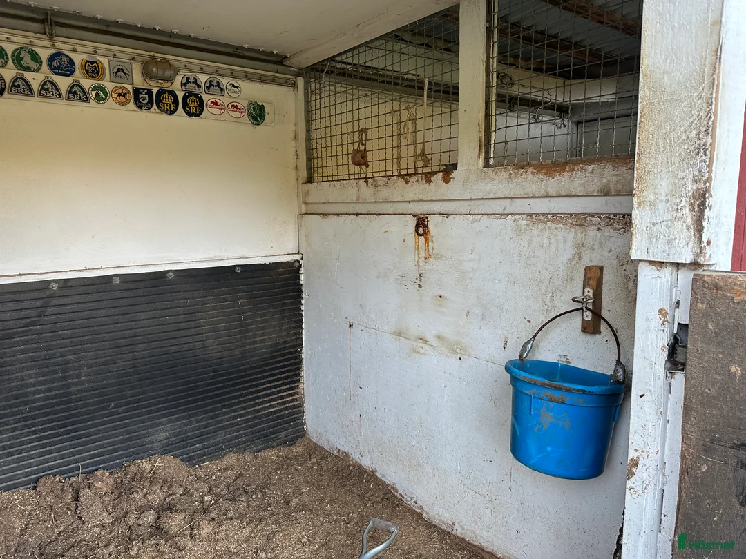 Stallinredning, stängsel & gård övrig utrustning till salu: Ponnystall bortskänkes - Annons 3