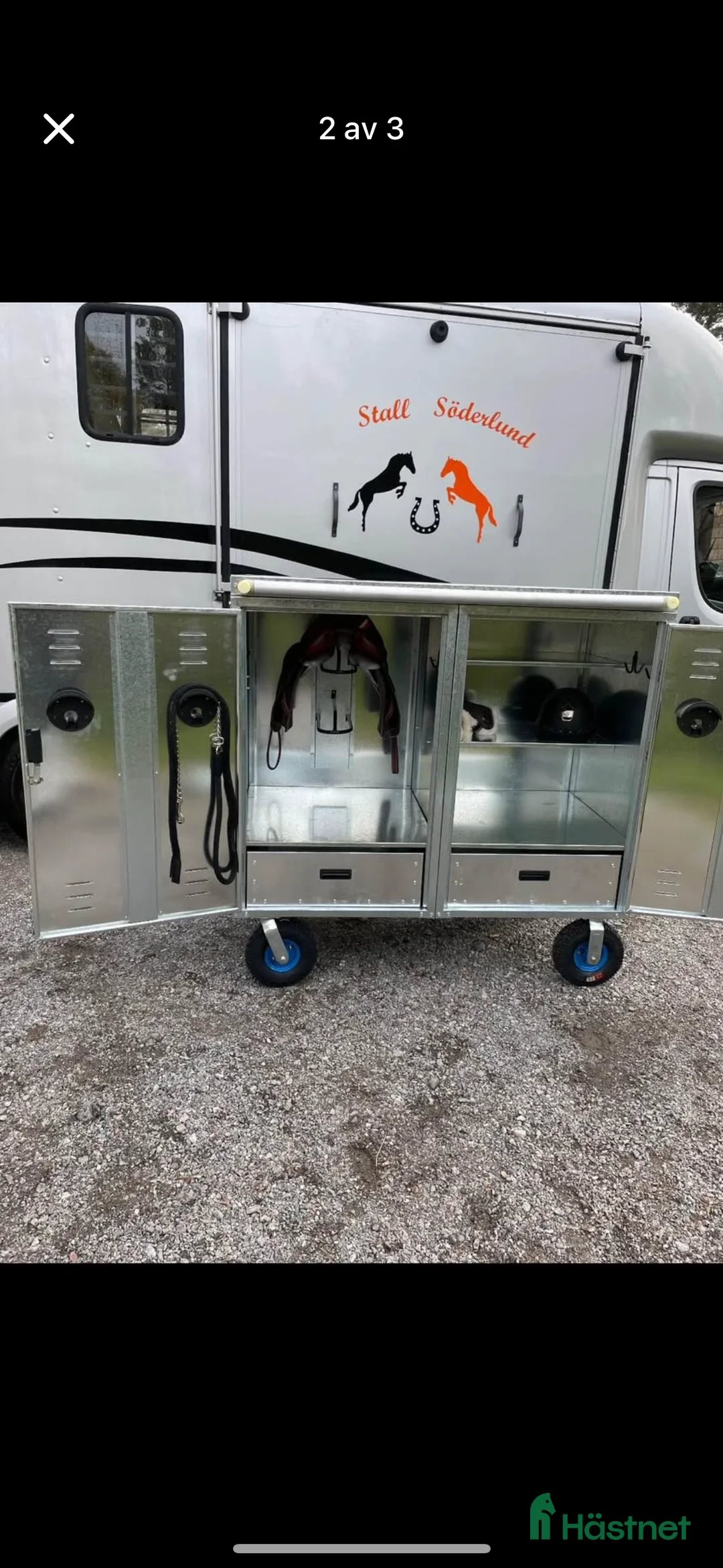 Sadeltillbehör hästutrustning till salu: Helt nytt sadelskåp i Rimbo - Annons 1