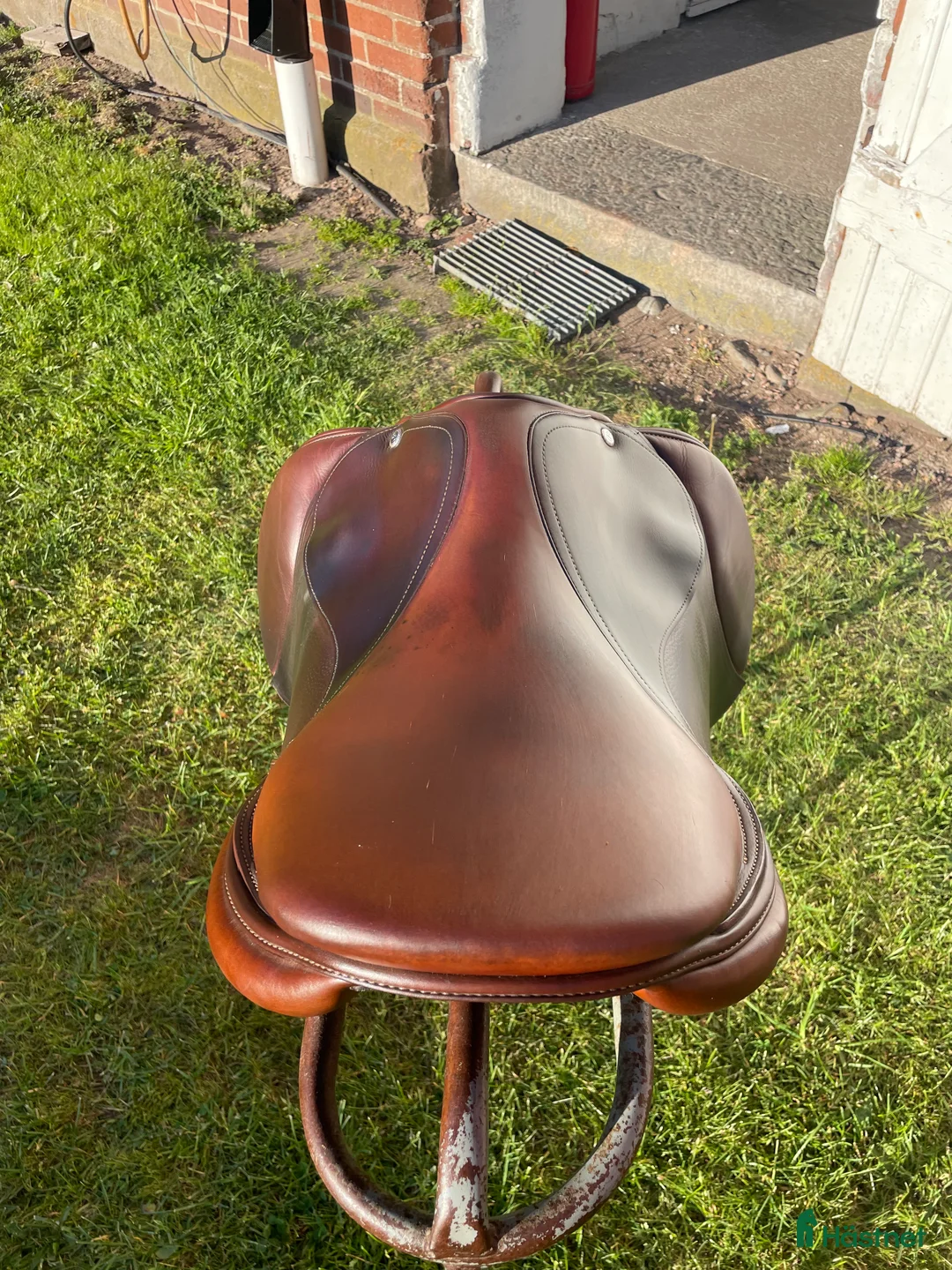 Sadlar hästutrustning till salu: Renaissance hoppsadel i Harplinge - Annons 2