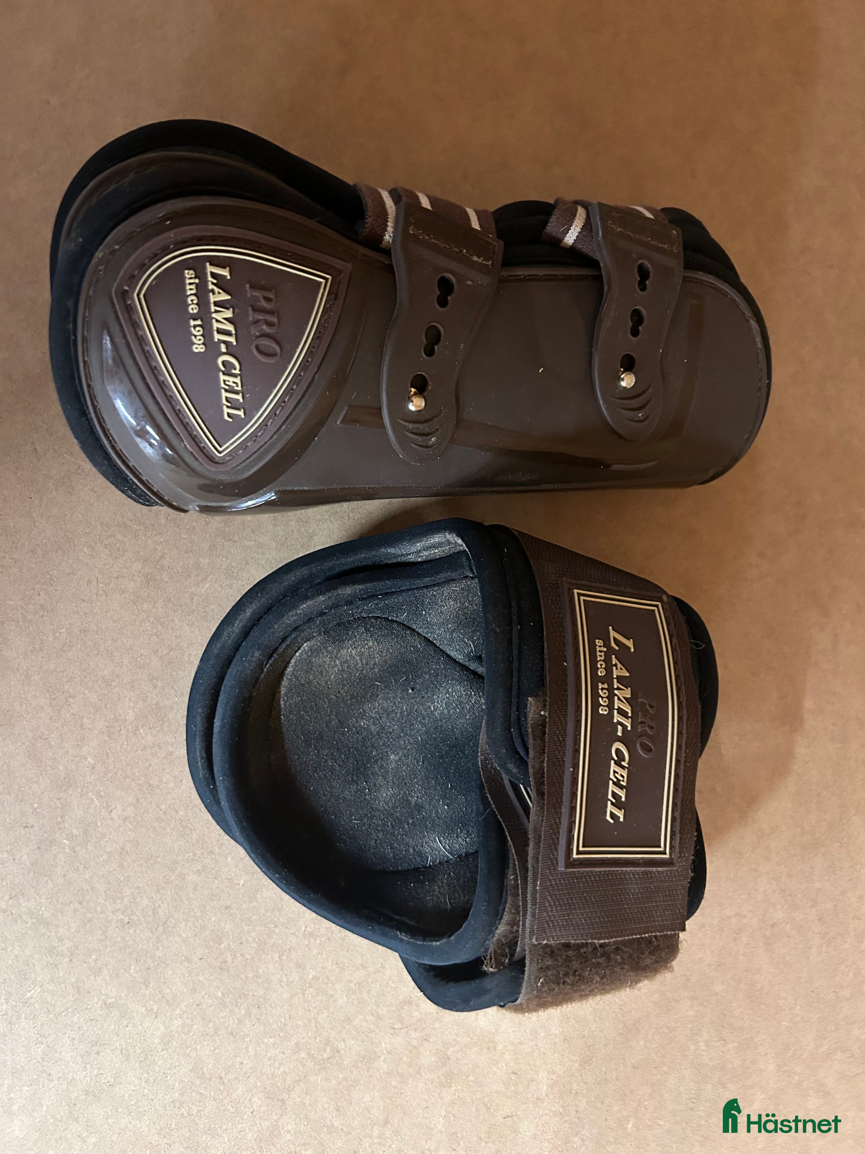 Benskydd hästutrustning till salu: Bruna Lami-cell 4-pack, S  i Värmdö - Annons 21