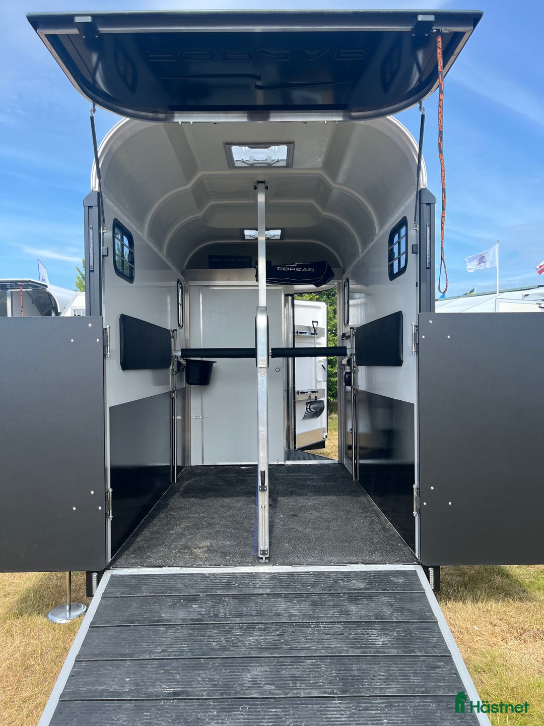 Hästtransporter  fordon & transport till salu: Forzab EQ3 med stor sadelkammare i Klippan - Annons 8