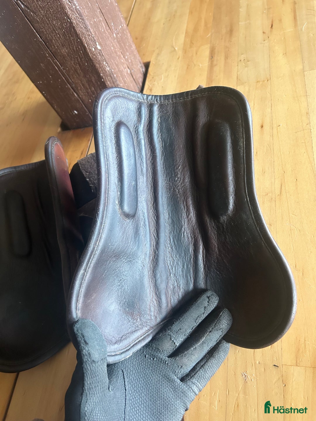Benskydd hästutrustning till salu: CWD skydd i kalvskinn i Helsingborg - Annons 3