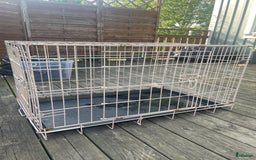 Övrig utrustning övrig utrustning till salu: Rosa transportbur för hund i Henån - Bild 1