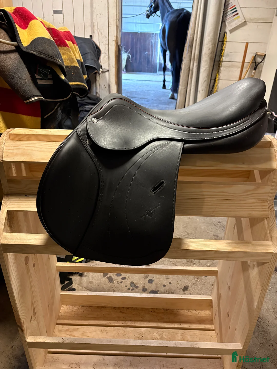 Sadlar hästutrustning till salu: Fin Equipe  i Svärtinge - Annons 2