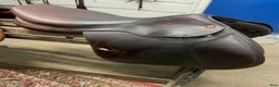 Sadlar hästutrustning till salu: Välvårdad sadel - Annons 1