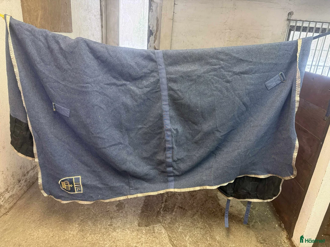 Täcken hästutrustning till salu: Fleece och våfflat täcke - Annons 1