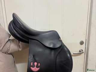 Sadlar hästutrustning till salu: Bruno Del Grange i Uddevalla - Annons 1