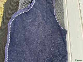 Täcken hästutrustning till salu: Ländtäcke i ulle i Upplands Väsby - Annons 2