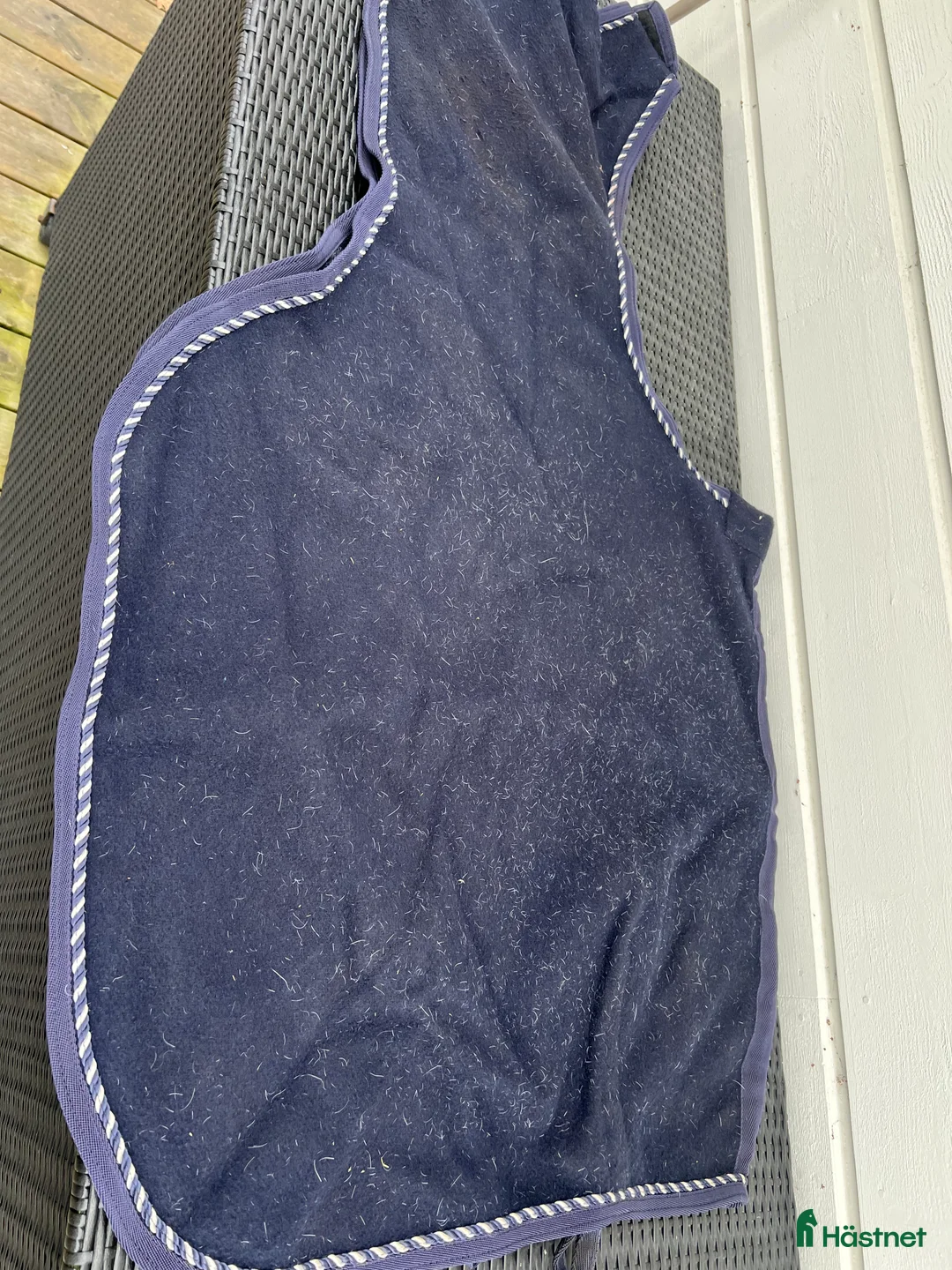 Täcken hästutrustning till salu: Ländtäcke i ulle i Upplands Väsby - Annons 1