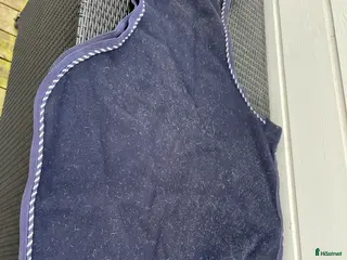 Täcken hästutrustning till salu: Ländtäcke i ulle i Upplands Väsby - Annons 2