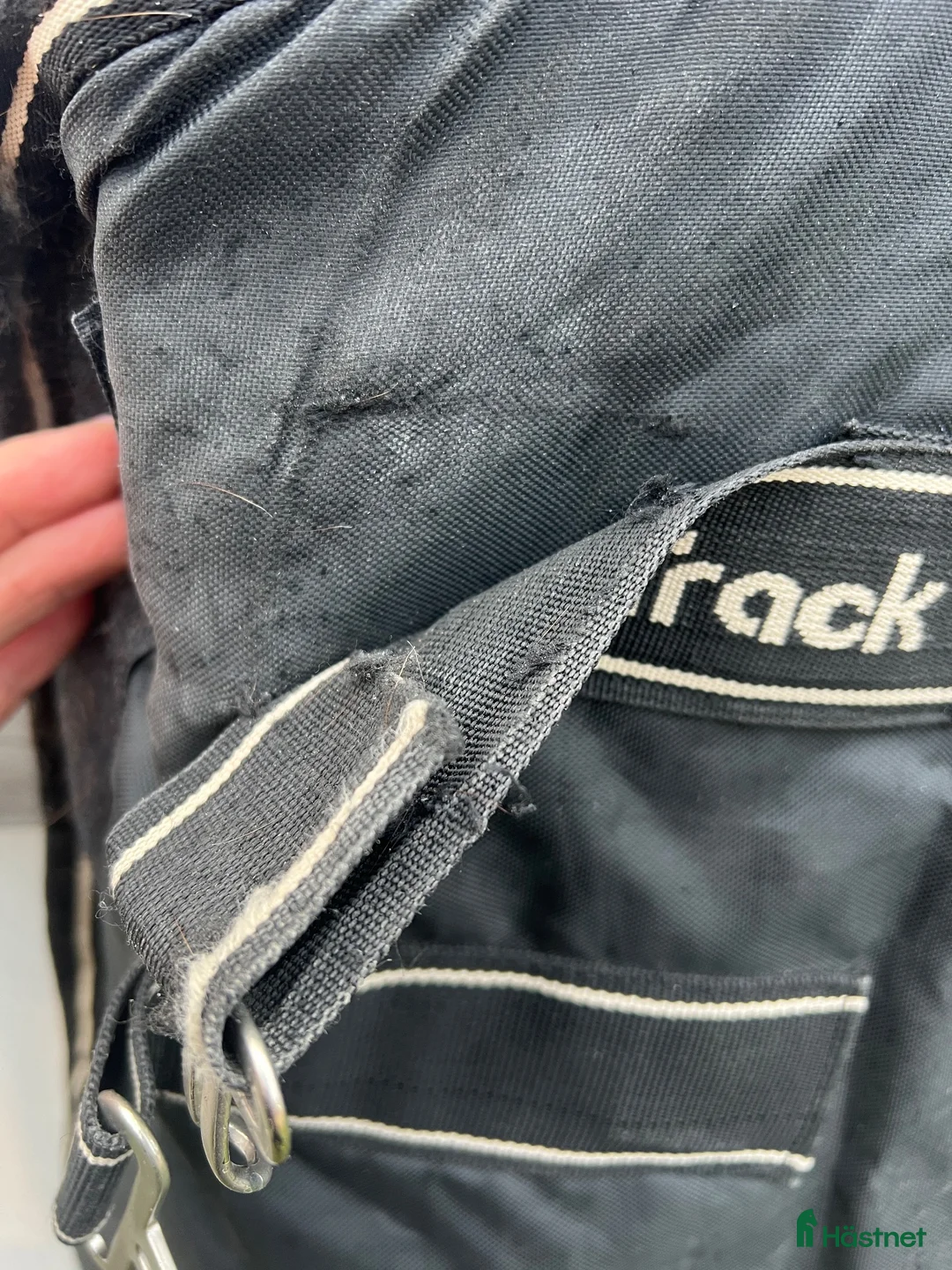Täcken hästutrustning till salu: Back on track stalltäcke Millie med welltex - Annons 7
