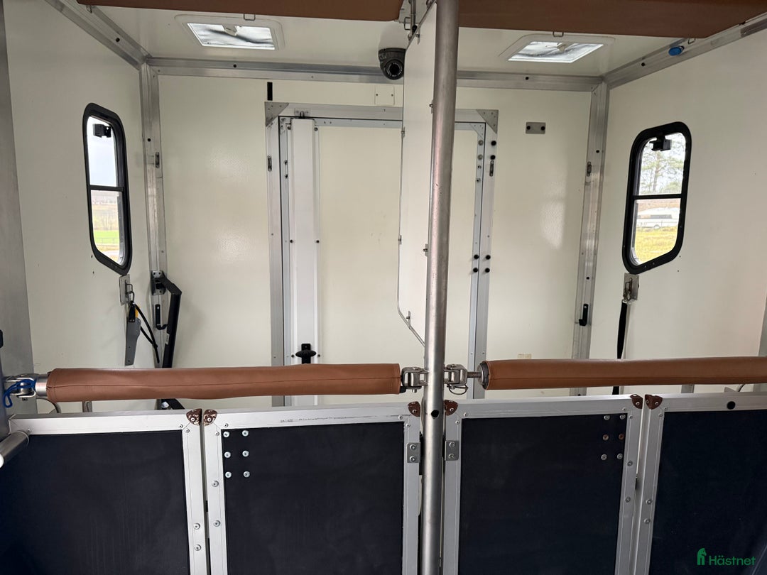 Hästlastbilar  fordon & transport till salu: Hästbuss B-kort i Lidingö - Annons 7