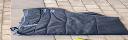 Täcken hästutrustning till salu: Horseware Amigo stalltäcke 350 gram, storlek 140cm - Annons 1