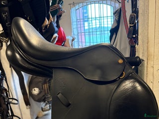 Sadlar hästutrustning till salu: Pessoa Amo 16,5” i Näsum - Annons 2