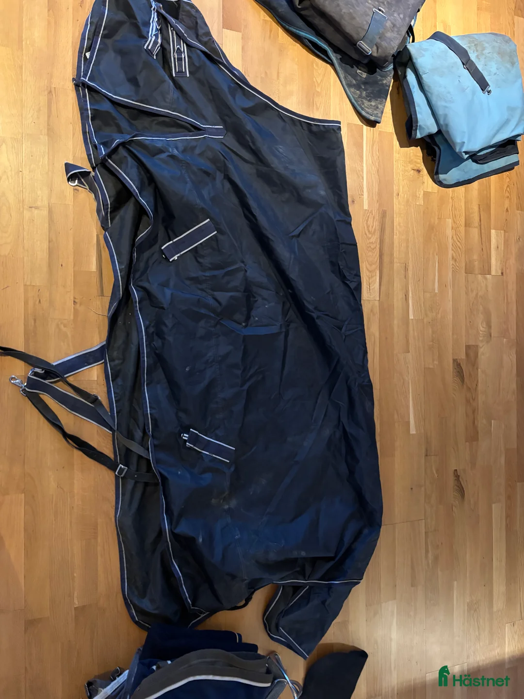 Täcken hästutrustning till salu: Olika täcken  i Västerhaninge - Annons 2