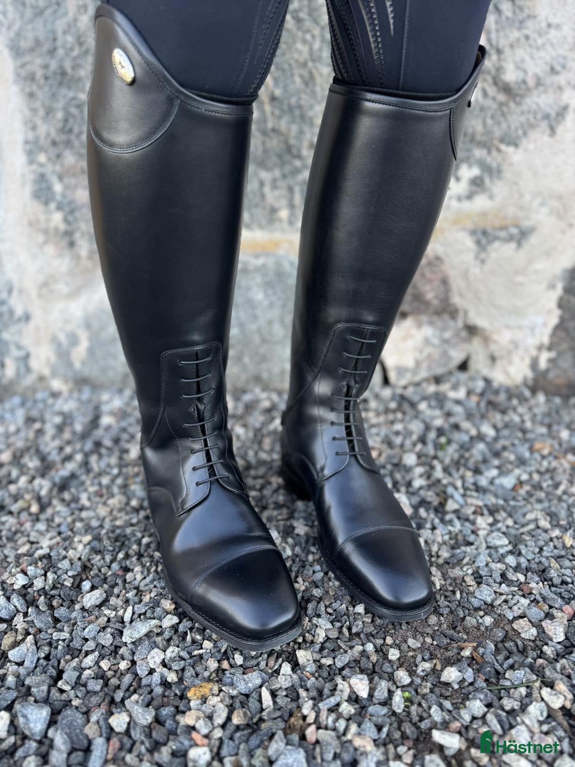 Ridstövlar ryttarutrustning till salu: De Niro Roberto 40 i Strömsholm - Annons 2